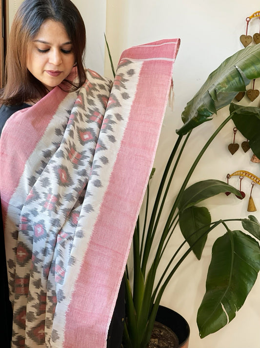 White, Pink Handwoven Ikat Dupatta in Cotton - Masakalee