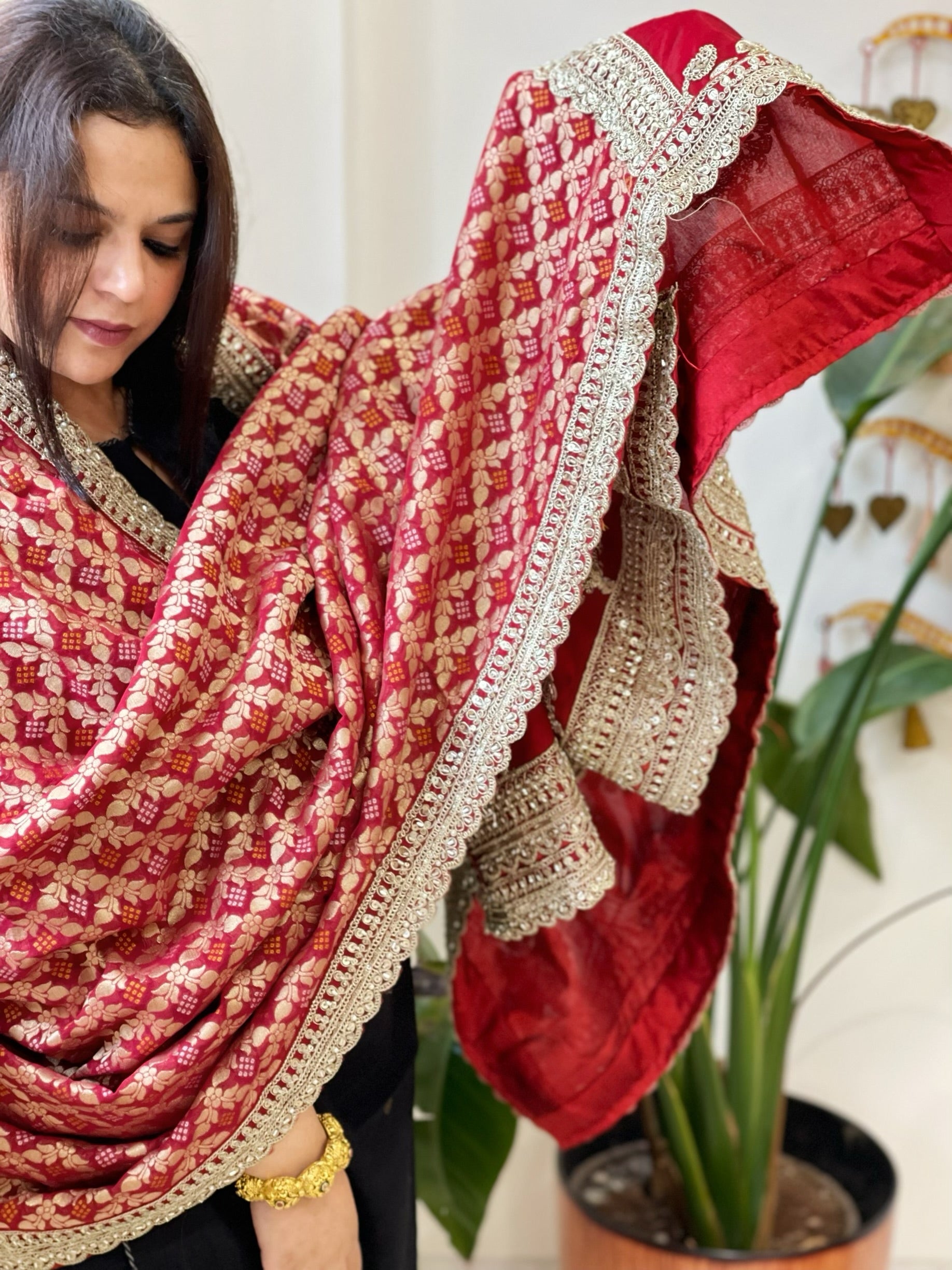 Woven Bandhej Banarasi Dupatta in Fine Georgette with Zardosi Work - Masakalee