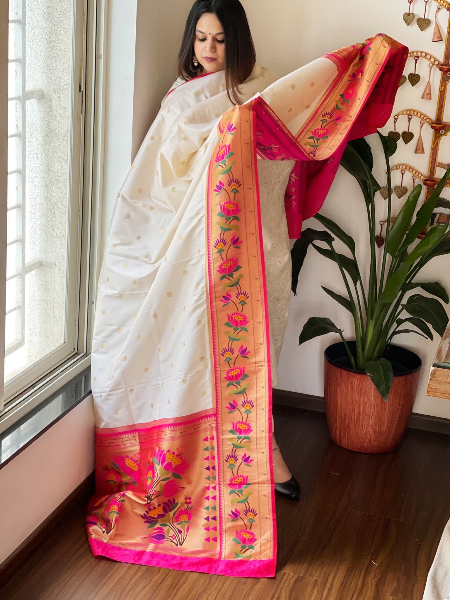 Woven Paithani Dupatta in Silk - Masakalee