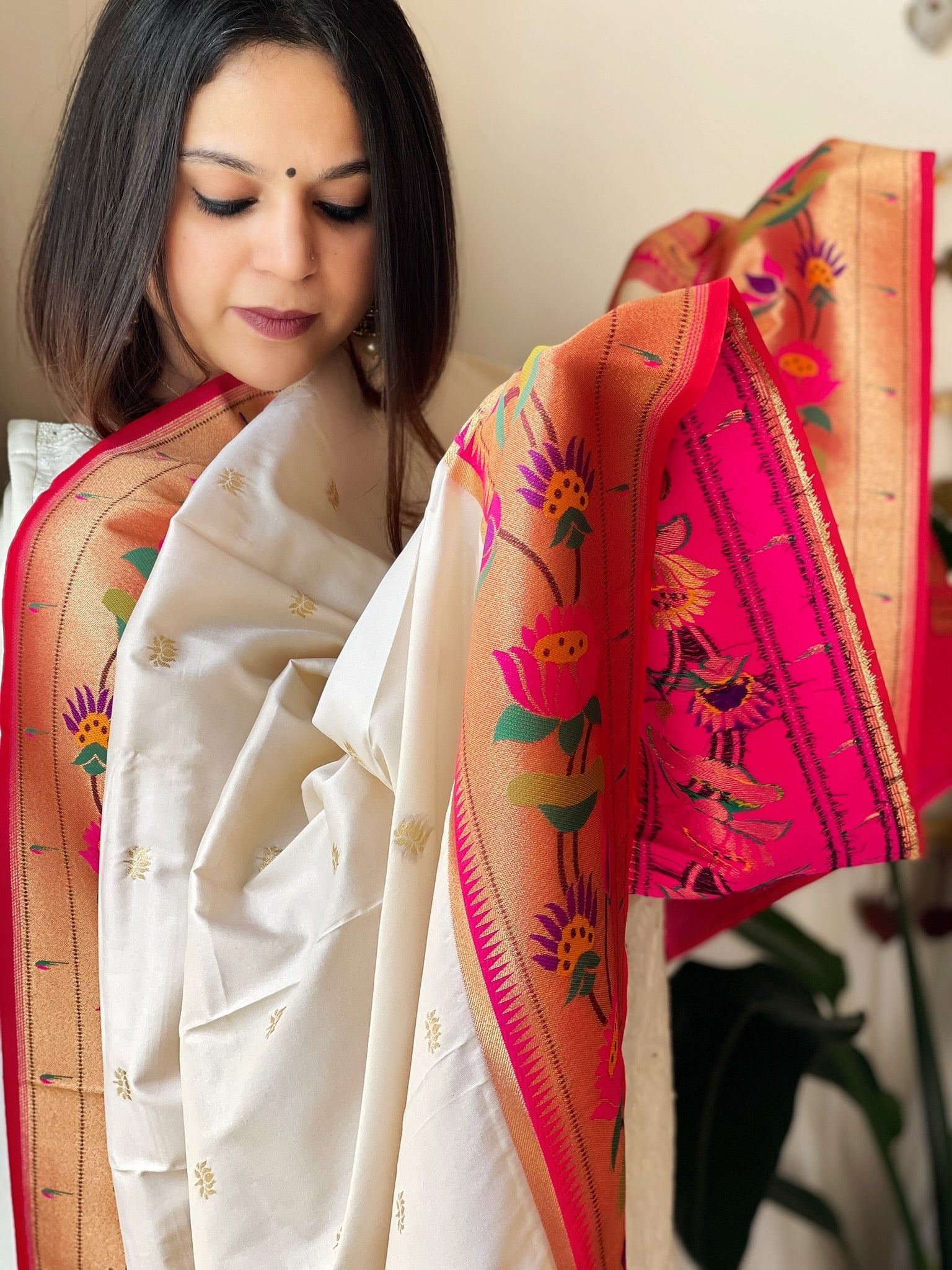 Woven Paithani Dupatta in Silk - Masakalee