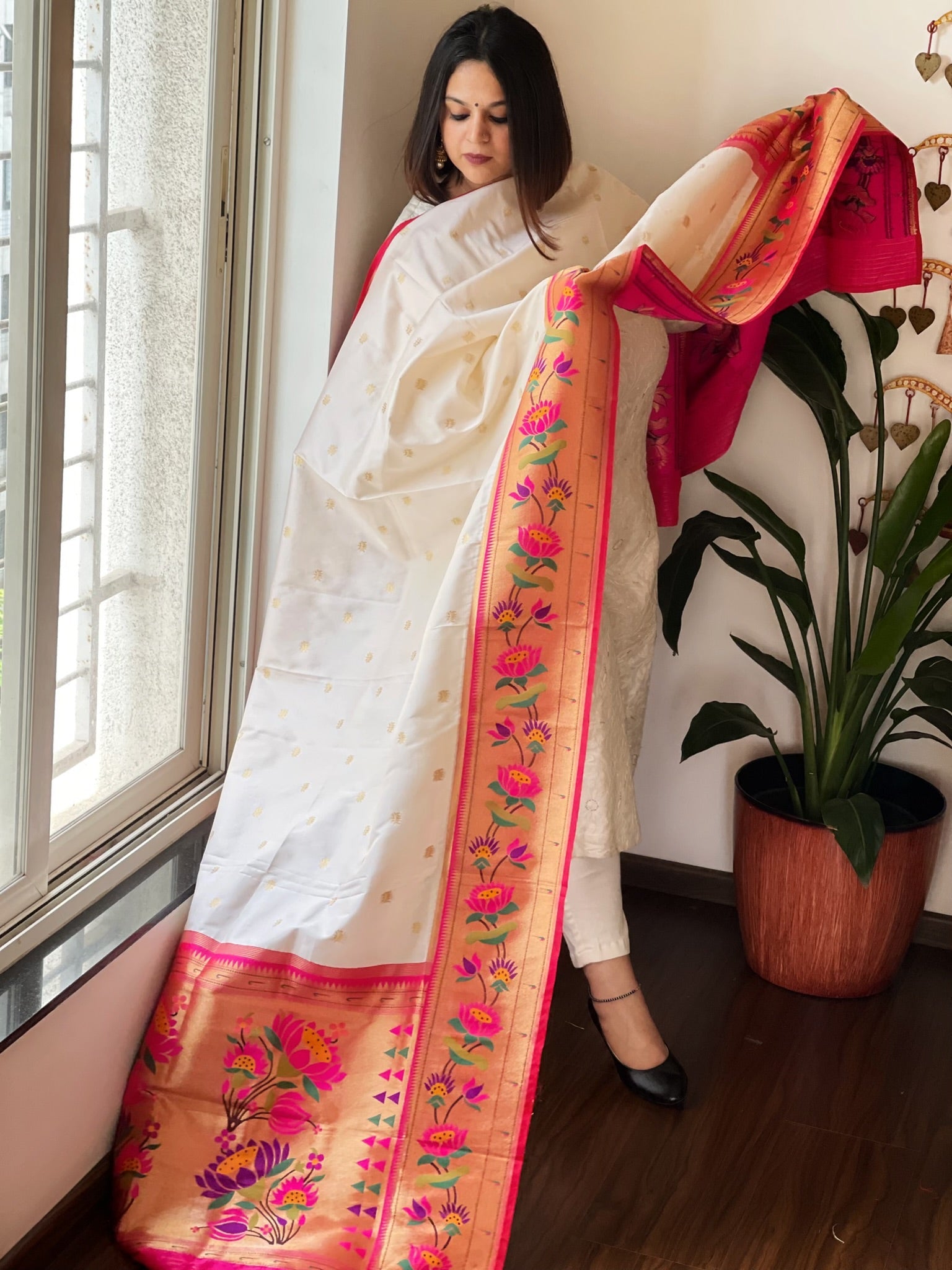 Woven Paithani Dupatta in Silk - Masakalee