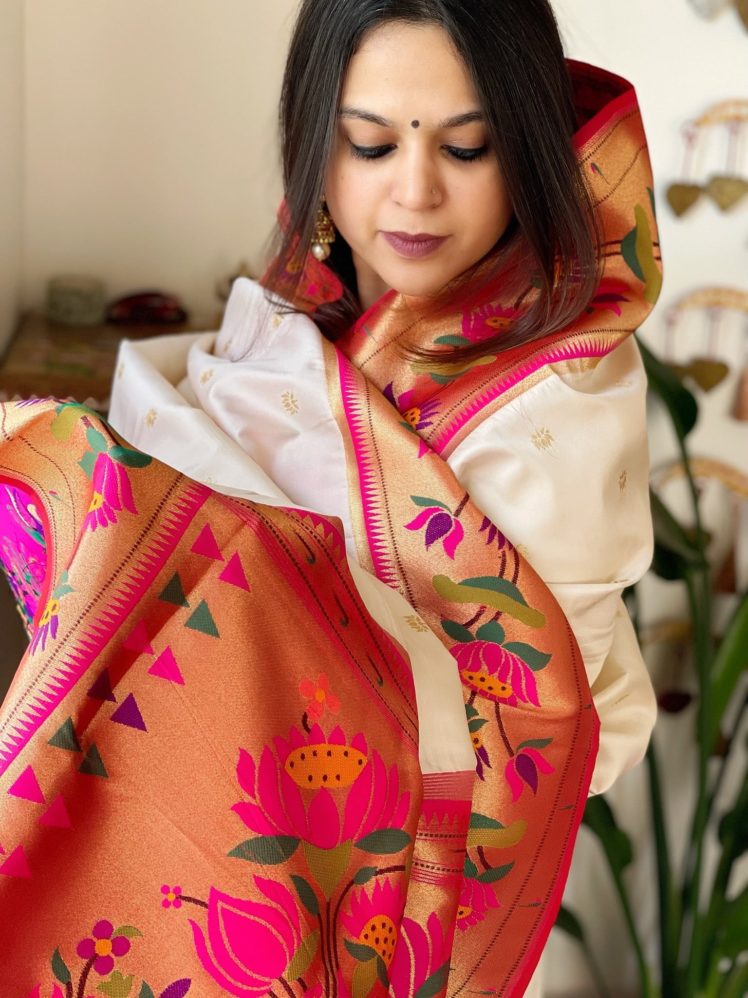 Woven Paithani Dupatta in Silk - Masakalee