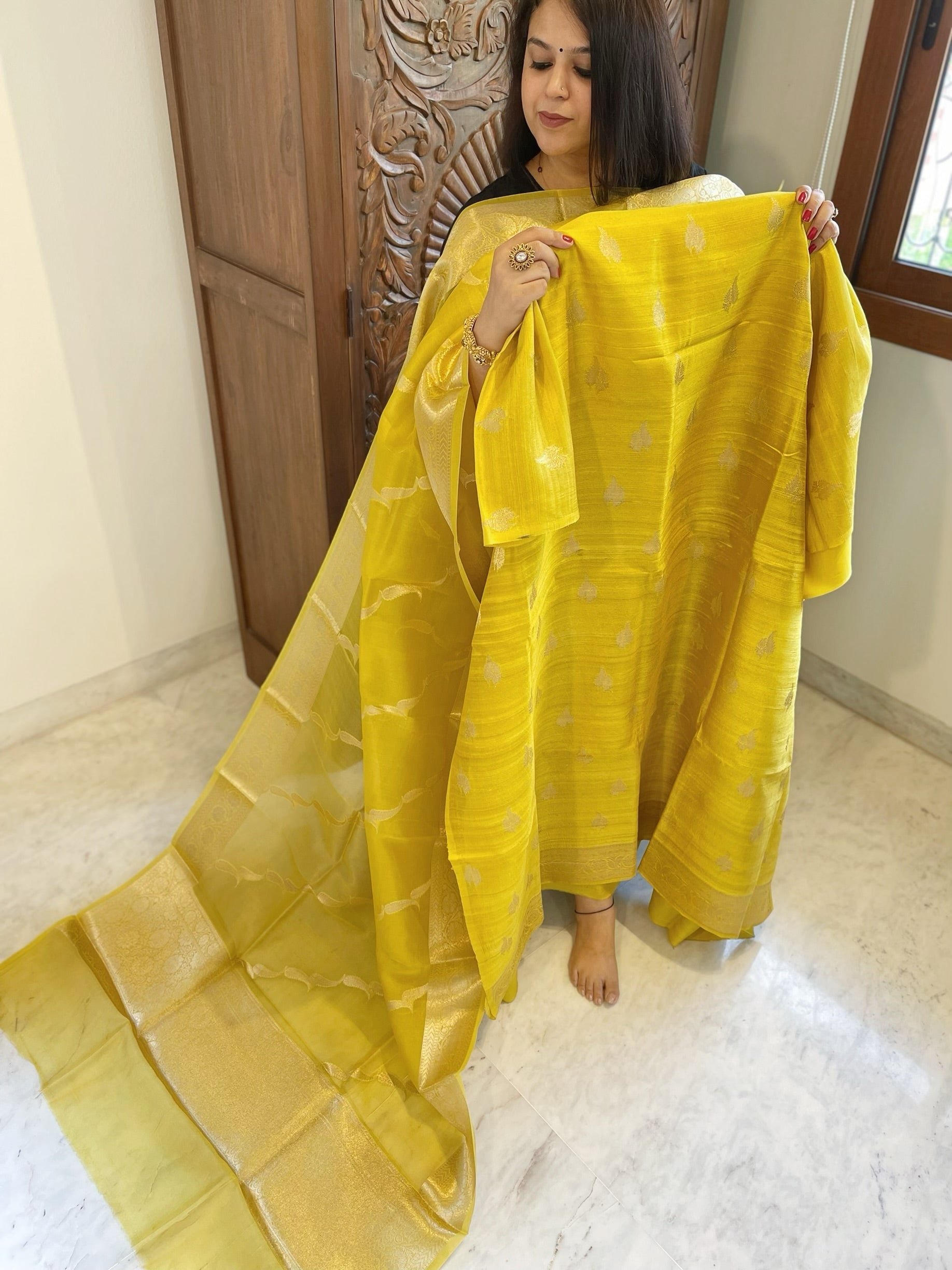 Yellow Designer Banarasi Suit Set in Raw Silk - Masakalee