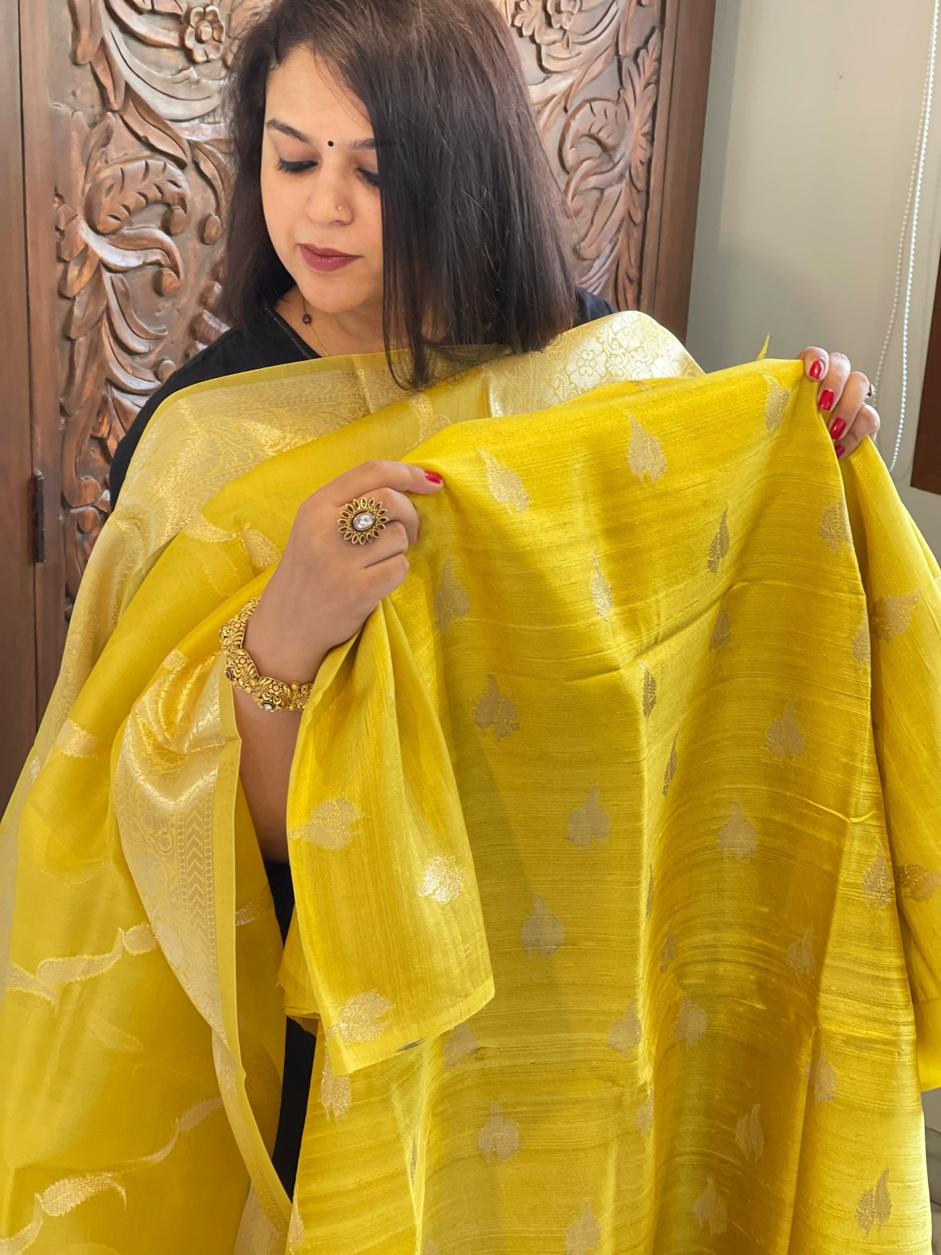 Yellow Designer Banarasi Suit Set in Raw Silk - Masakalee