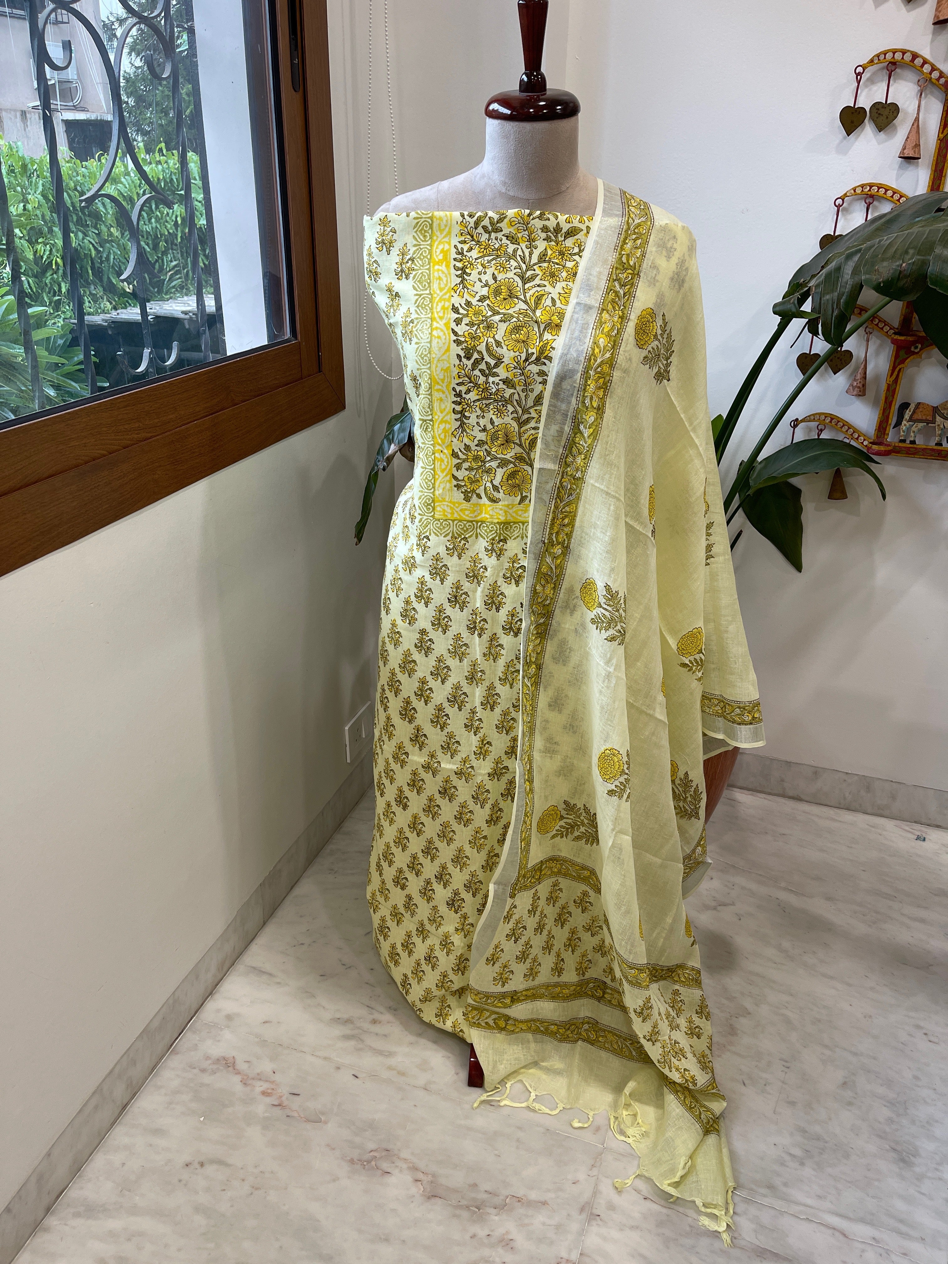 Yellow Handblock Printed Suit Set in Pure Linen - Masakalee