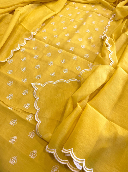Yellow Suit Set with Gold Thread & Sequin Work in Pure Mul - Masakalee