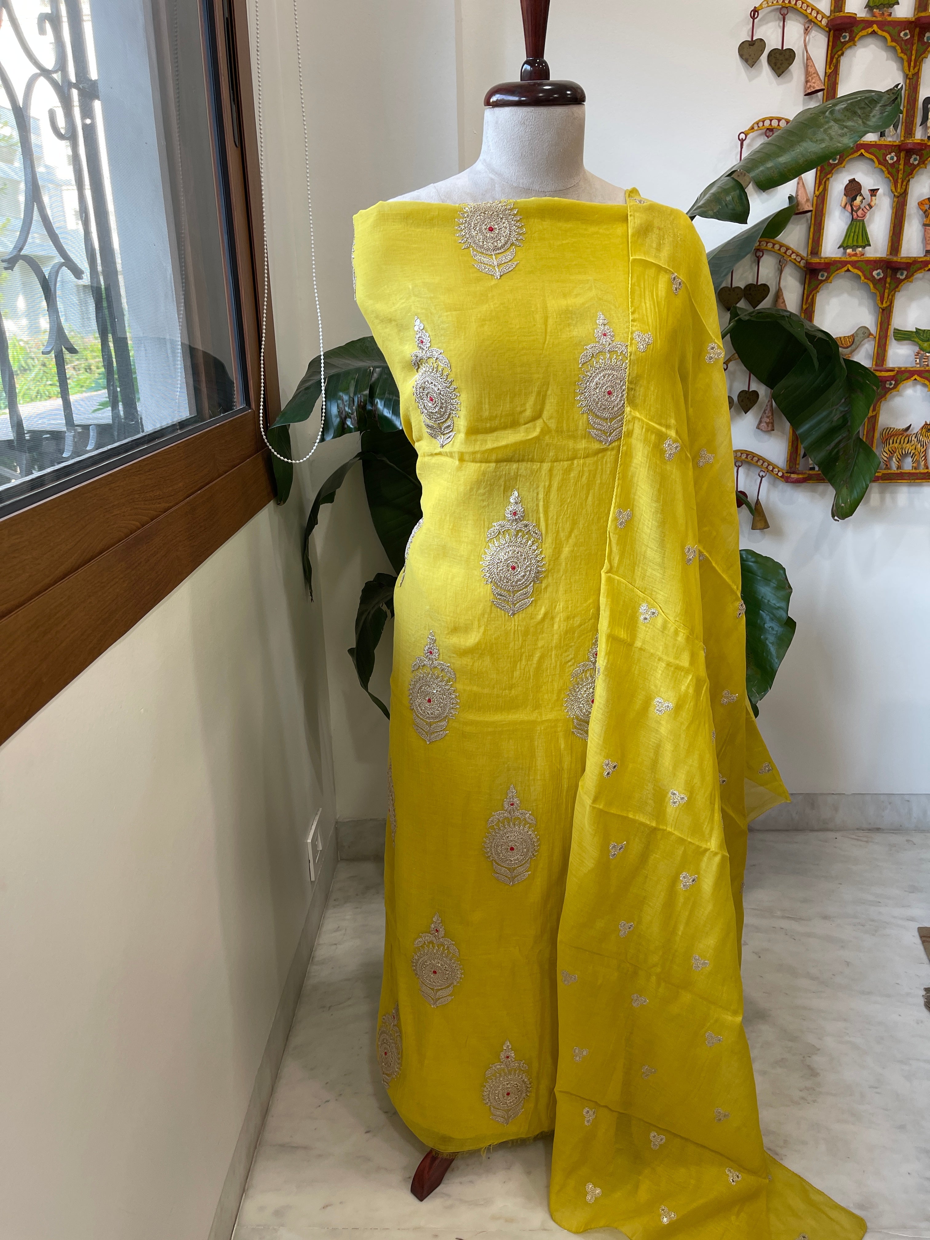 Yellow Suit Set with Gold Thread & Sequin Work in Pure Mul - Masakalee