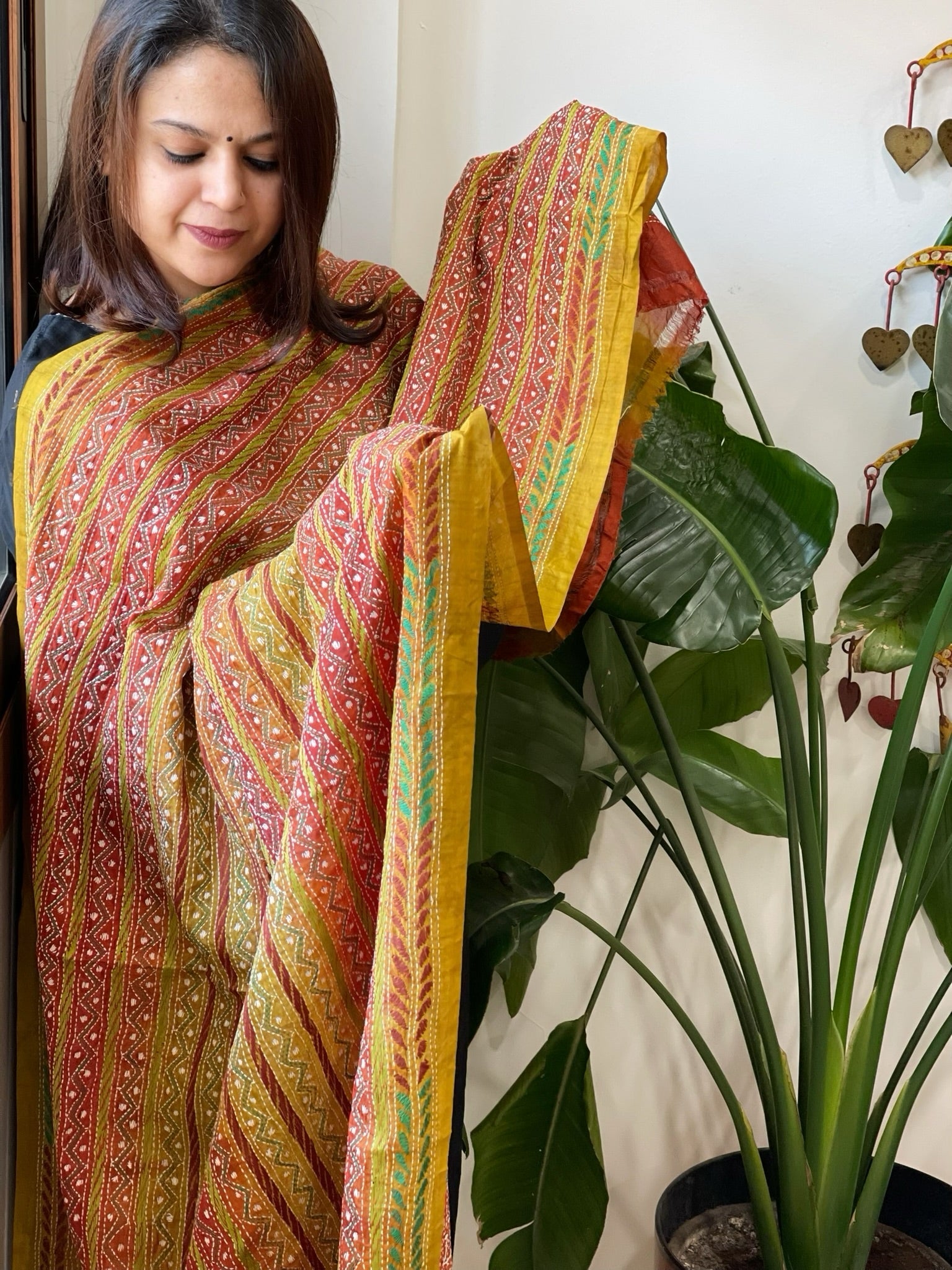 Yellowish Green Handmade Kantha Dupatta in Silk - Masakalee