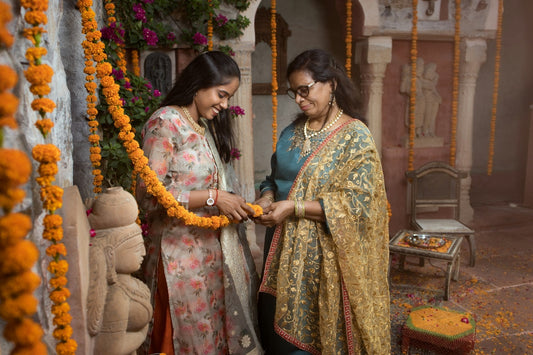 The Traditional Techniques That Make Rai Bandhej Sarees Special - Masakalee