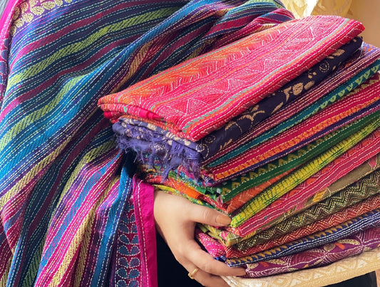 What Makes Handloom Silk Feel Incredibly Luxurious - Masakalee