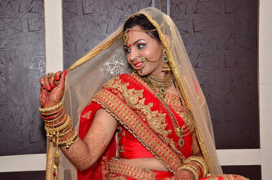 Why Gajji Silk Bandhani Dupatta Is Becoming a Staple for Modern Fashionistas - Masakalee