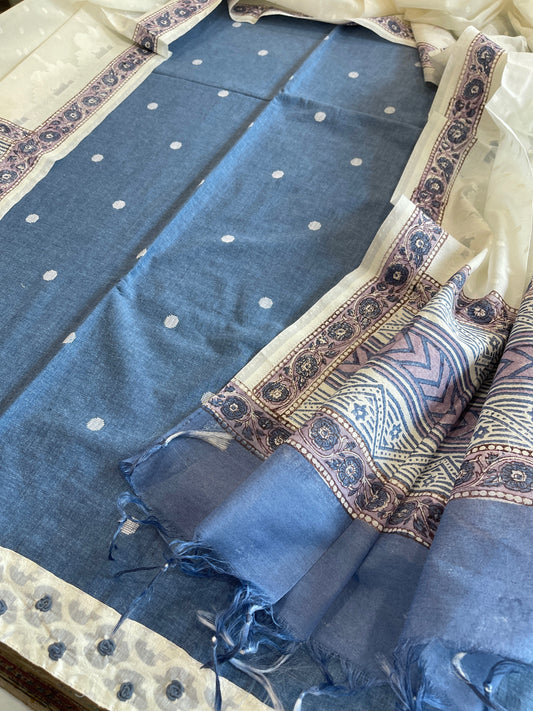Blue Handwoven Suit Sets in Pure Cotton