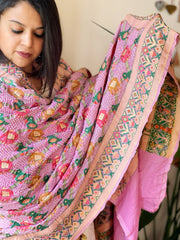 Purplish Pink Rai Bandhej Dupatta with Meenakari Jaal design in Georgette