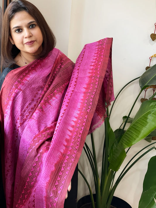 Pink, Maroon Handmade Kantha Dupatta in Silk