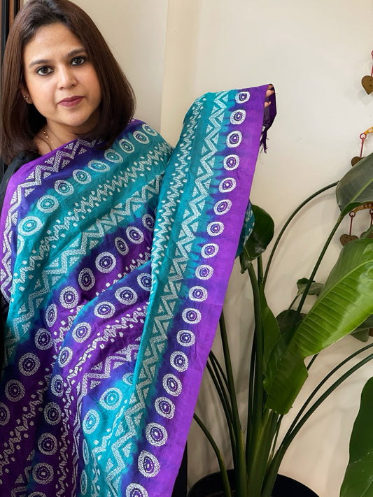 Purple, Rama Handmade Kantha Dupatta in Silk