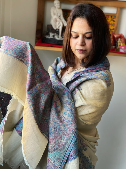 Ivory Gold Woven Zari Pashmina Shawl with Kaani Design Border & Pallu