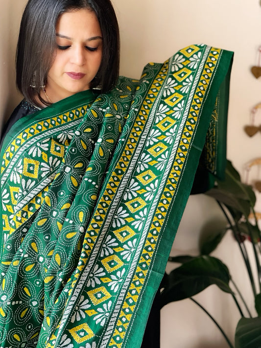 Green Handmade Nakshi Kantha Dupatta in Pure Silk