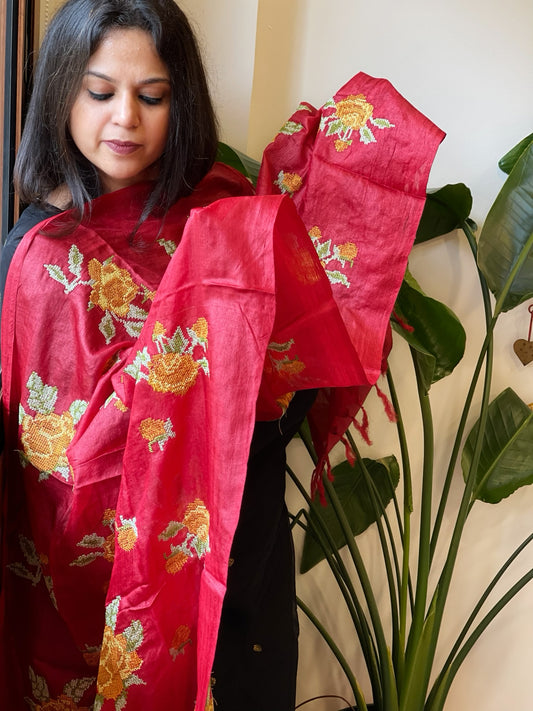 Tussar Silk Dupatta with thread embroidery