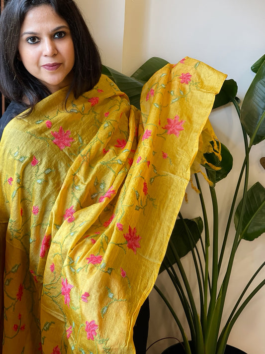 Tussar Silk Dupatta with thread embroidery