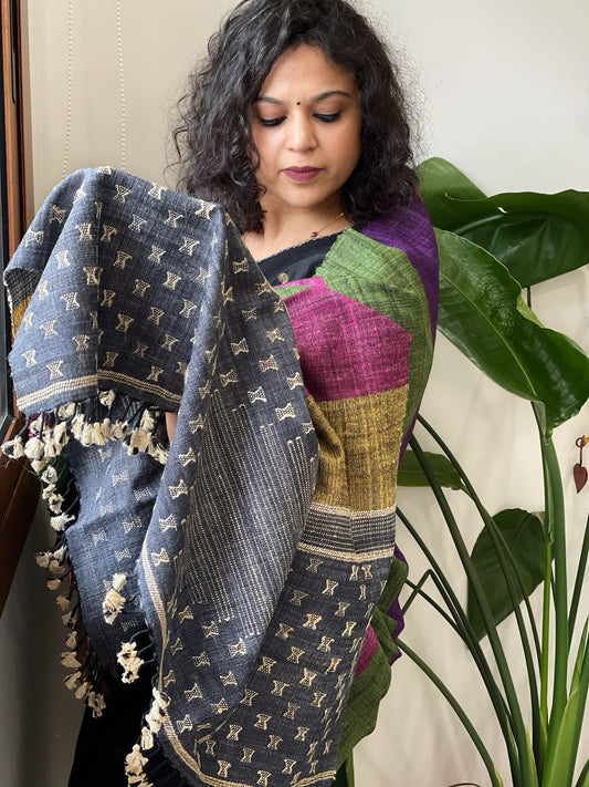 Handwoven Bhujodi Shawl in Pure Tussar and Wool