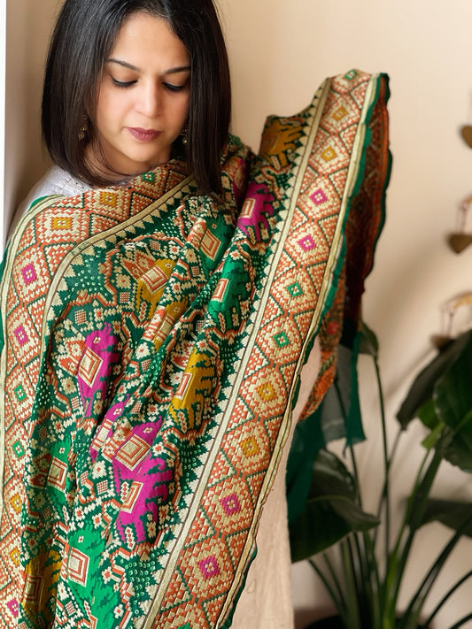 Green Rai Bandhej Dupatta with Meenakari Jaal design in Georgette