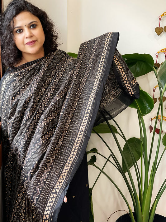 Black Handmade Kantha Dupatta in Silk