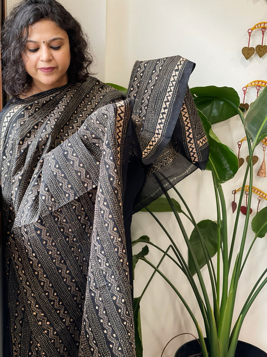 Black Handmade Kantha Dupatta in Silk