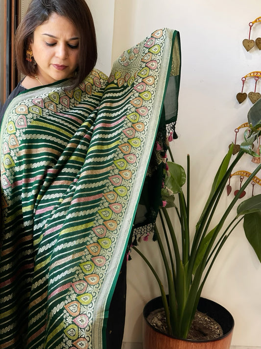 Green Handwoven Banarasi Rangkhat Dupatta in Pure Georgette