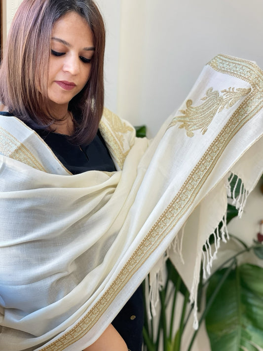 Off-White Woven Pashmina Stole with Aari Embroidery