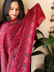 Red, Pink Handmade Kantha Dupatta in Silk