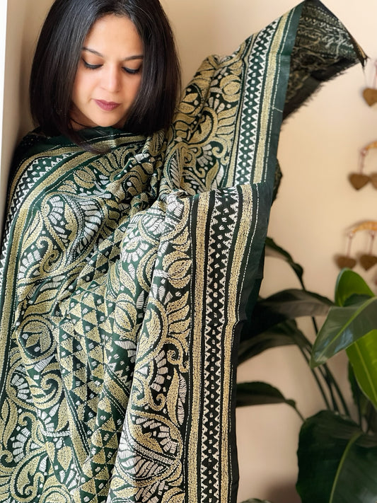 Green Handmade Nakshi Kantha Dupatta in Pure Silk