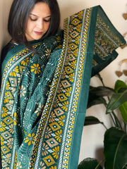 Green Handmade Nakshi Kantha Dupatta in Pure Silk