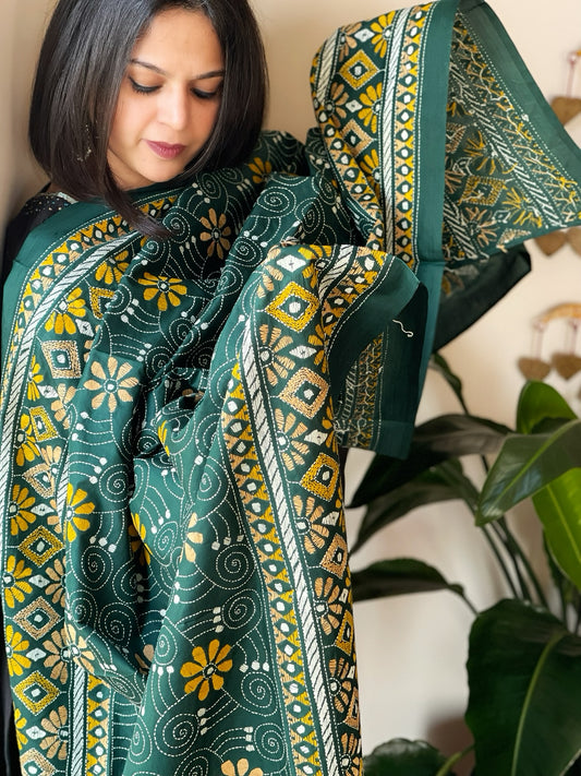 Green Handmade Nakshi Kantha Dupatta in Pure Silk