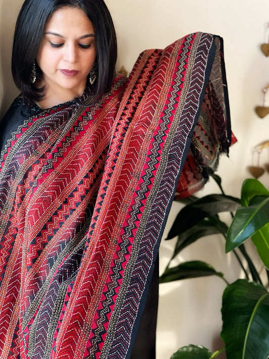 Black, Red Handmade Kantha Dupatta in Silk