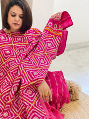 Pink Bandhani Dupatta with Gotapatti Handwork in Pure Silk