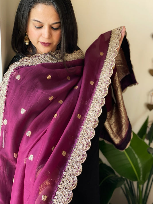 Purple Organza dupatta with Sona Rupa Zari Weaving