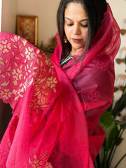 Pink Organza dupatta with Applique Work