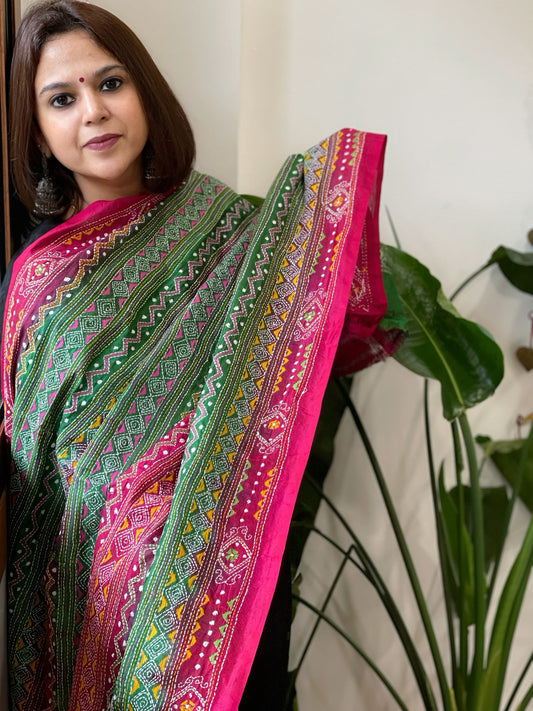 Green and Pink Handmade Kantha Dupatta in Silk