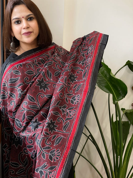 Black Handmade Revser Nakshi Kantha Dupatta in Pure Silk