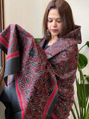 Black Handmade Revser Nakshi Kantha Dupatta in Pure Silk