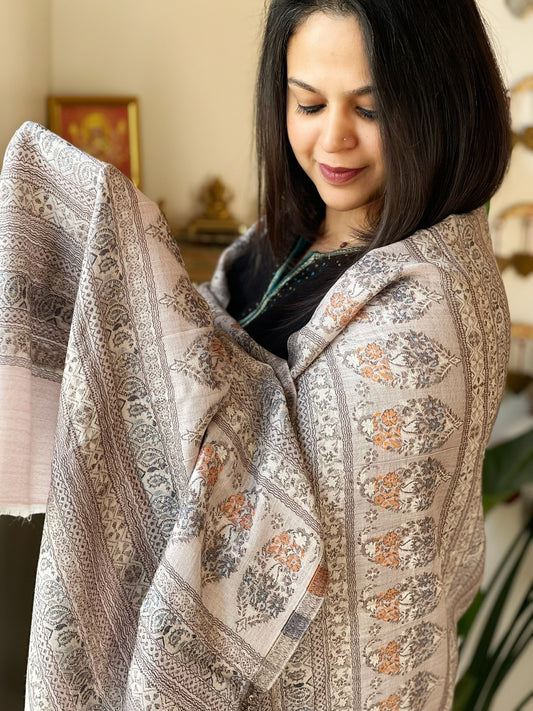 Pink Woven Kaani Jaal Pashmina Stole