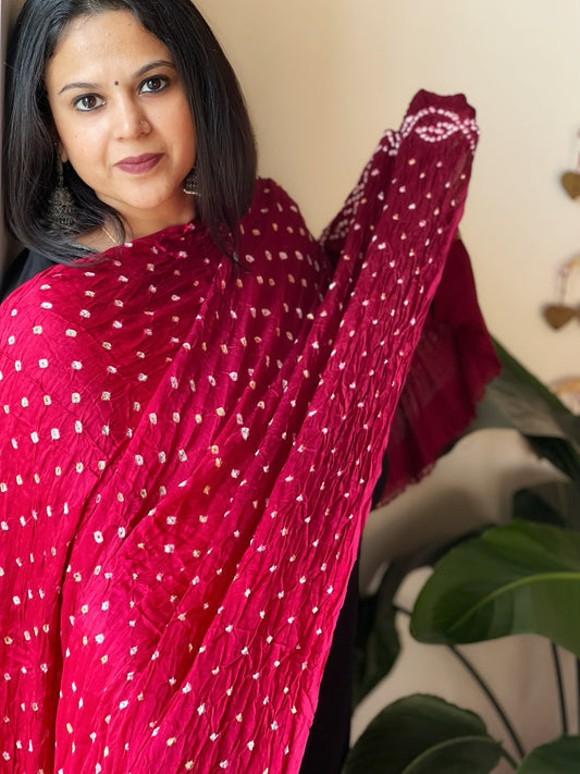 Pinkish Red, Maroon Bandhani Dupatta with Zari Pallu in Modal Silk