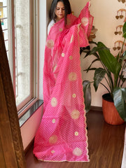 Lite Pink Printed Bandhej Organza dupatta with Scalloped Border