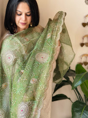 Green Printed Bandhej Organza dupatta with Scalloped Border