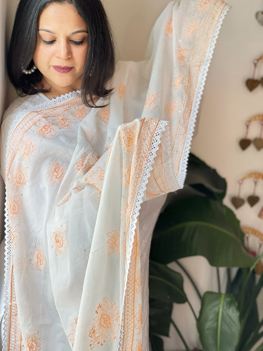 Peach, Off-White Cotton Dupatta with Thread Embroidery