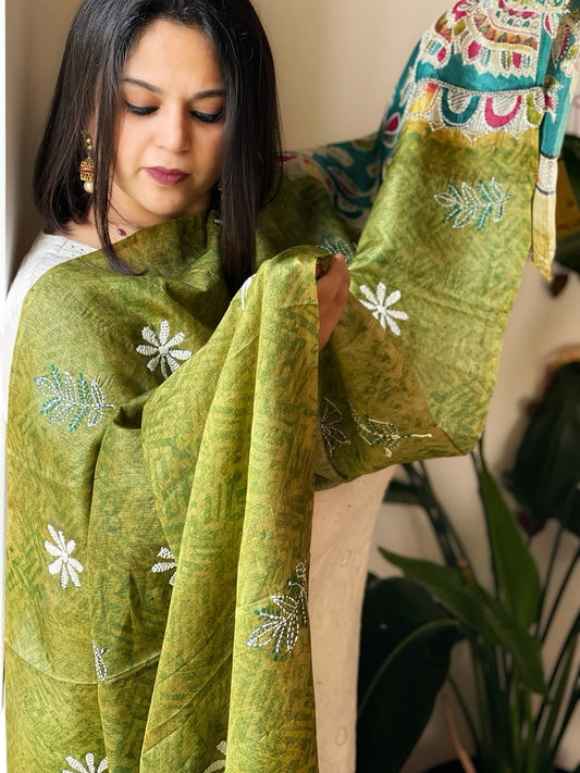 Green Handpainted Dupatta with Kantha Hand Embroidery in Pure Silk