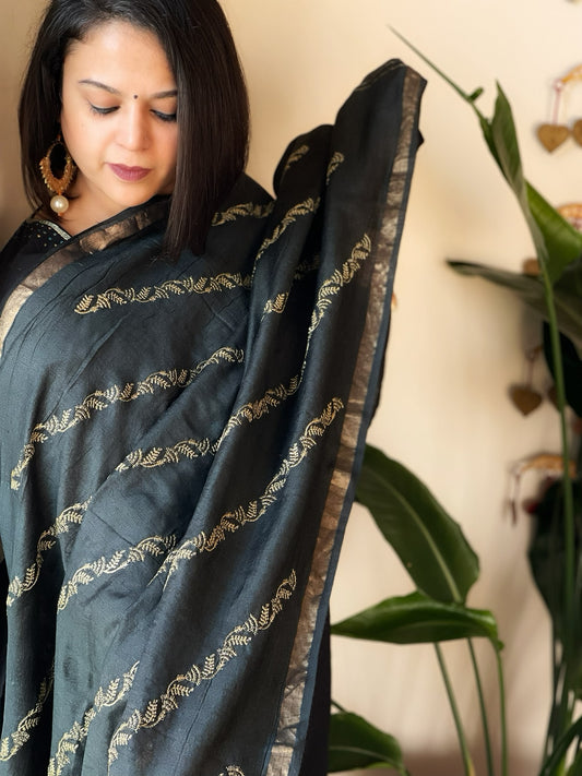 Green Handwoven Muga Silk dupattas with Thread Embroidery