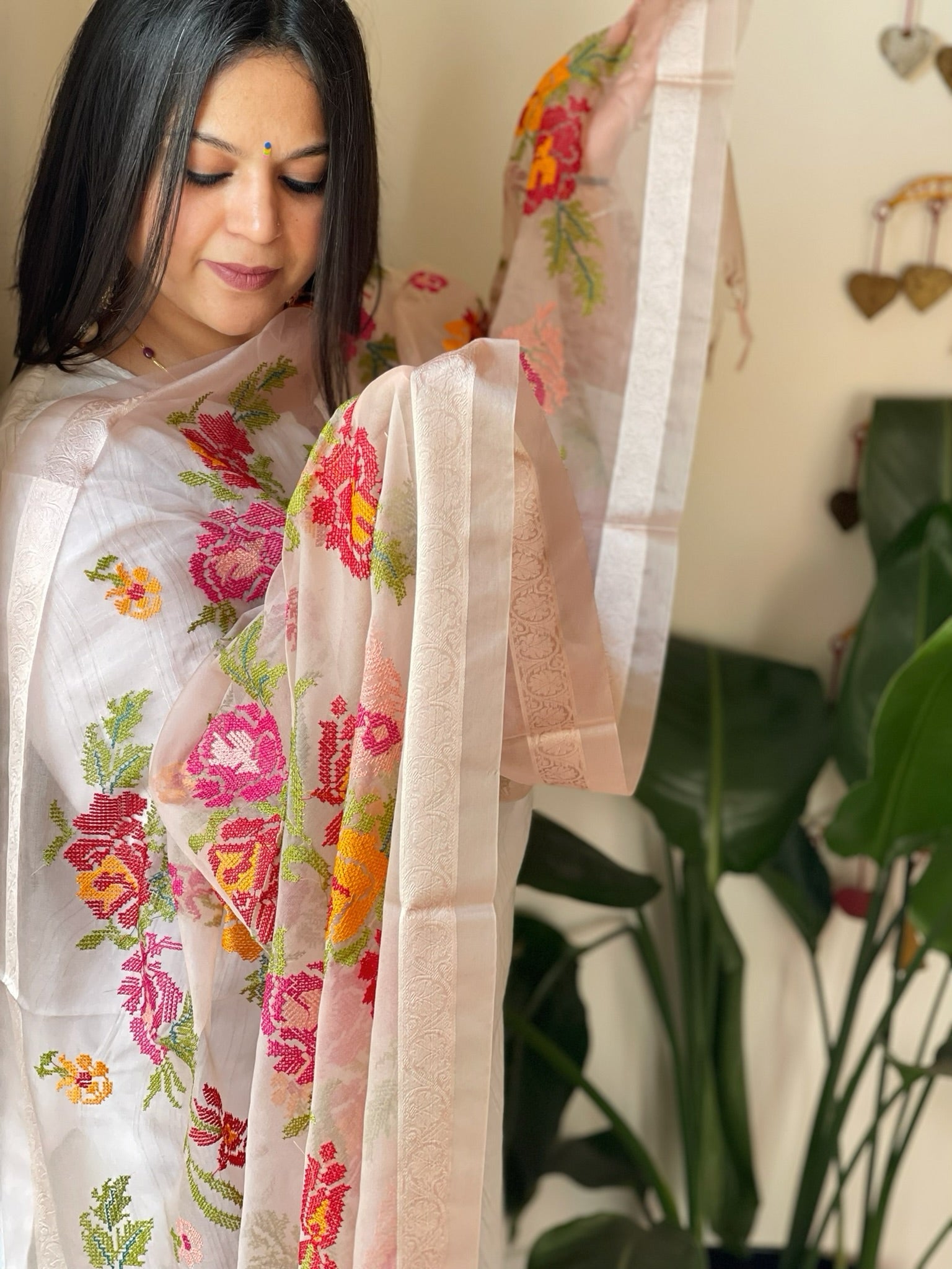 Lite Pink Organza Dupatta with cross-stitch embroidery