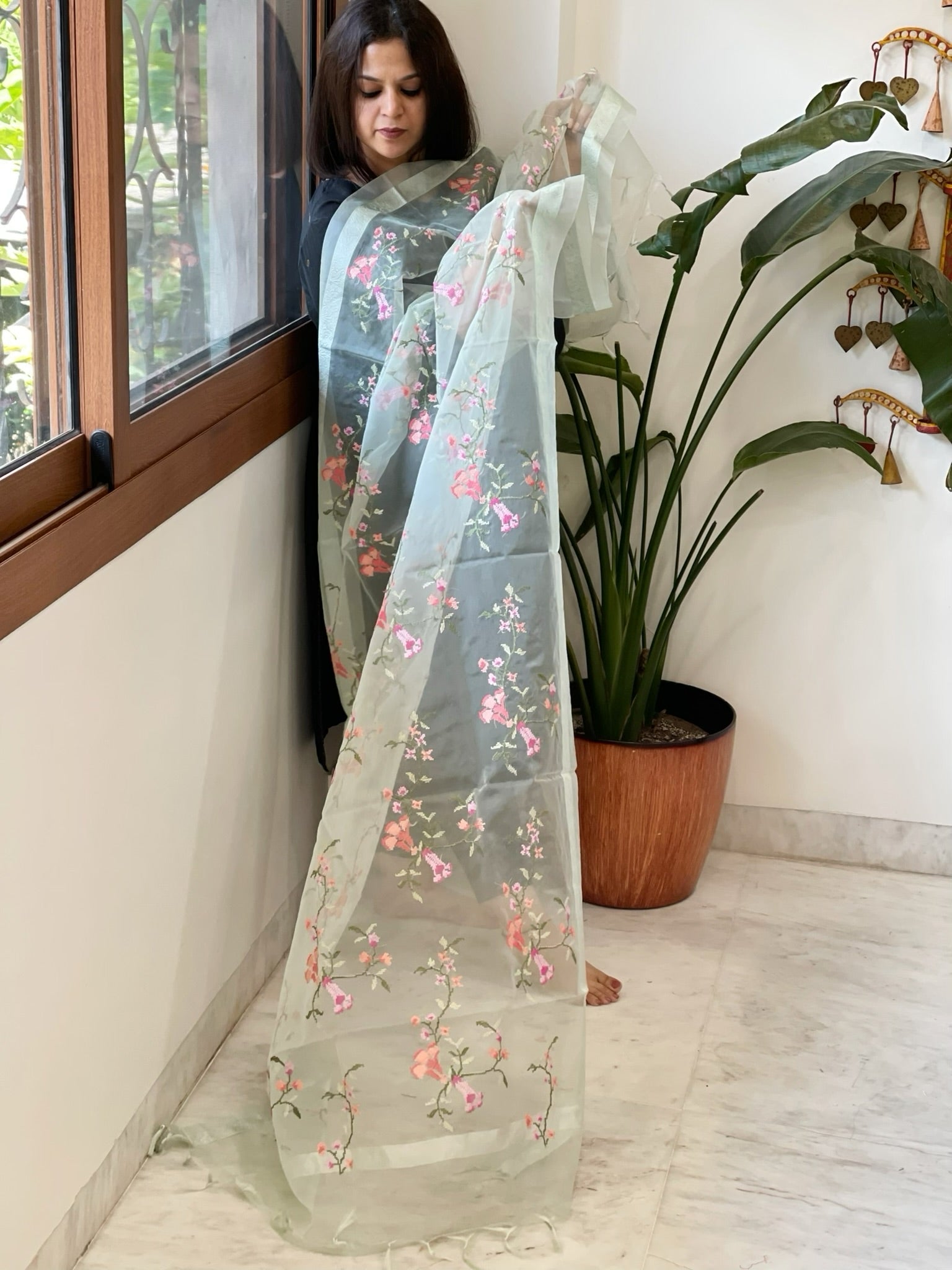 Aqua Green Organza Dupatta with Thread Embroidery - Masakalee