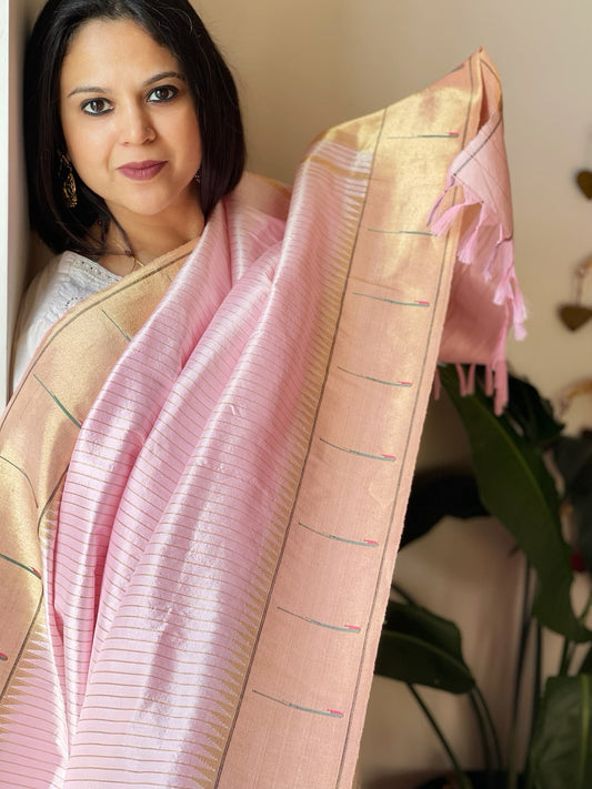 Baby Pink Handwoven Paithani Dupatta in Pure Silk - Masakalee